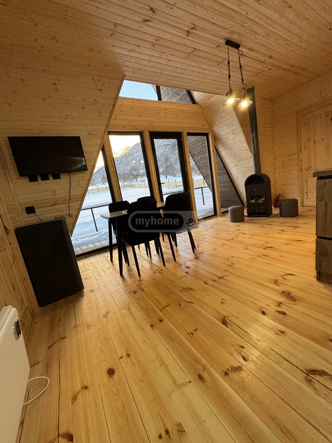 3 Room Apartment Daily Rent In Mestia view 4