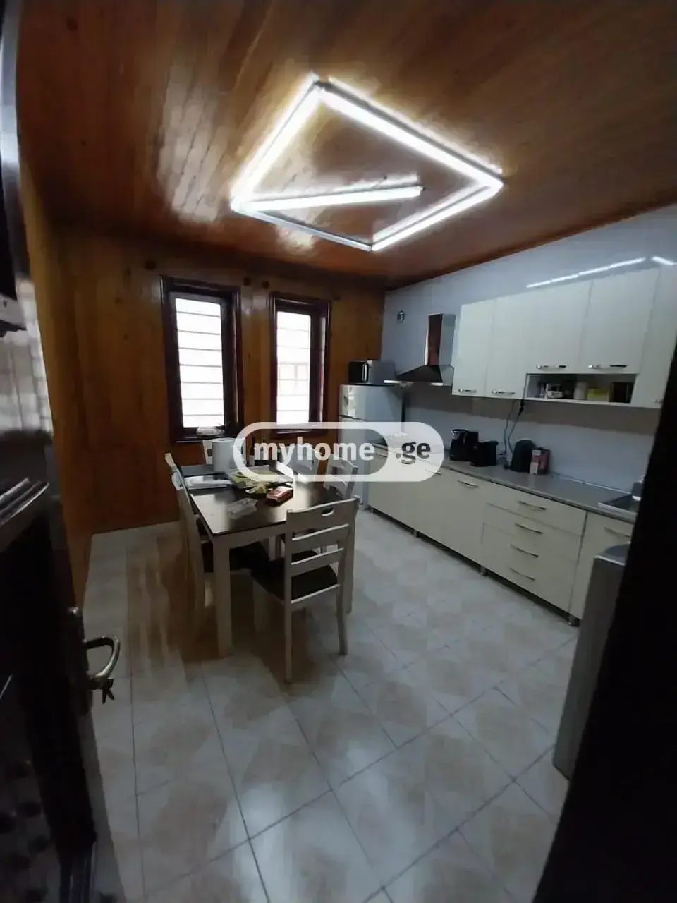 5 Room Private House For Rent In Vera view 4