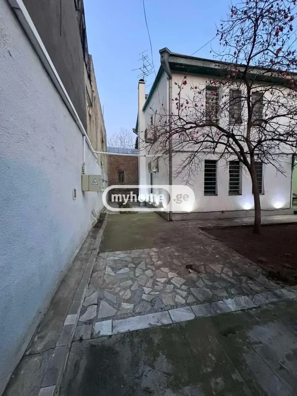 5 Room Private House For Rent In Vera view 9