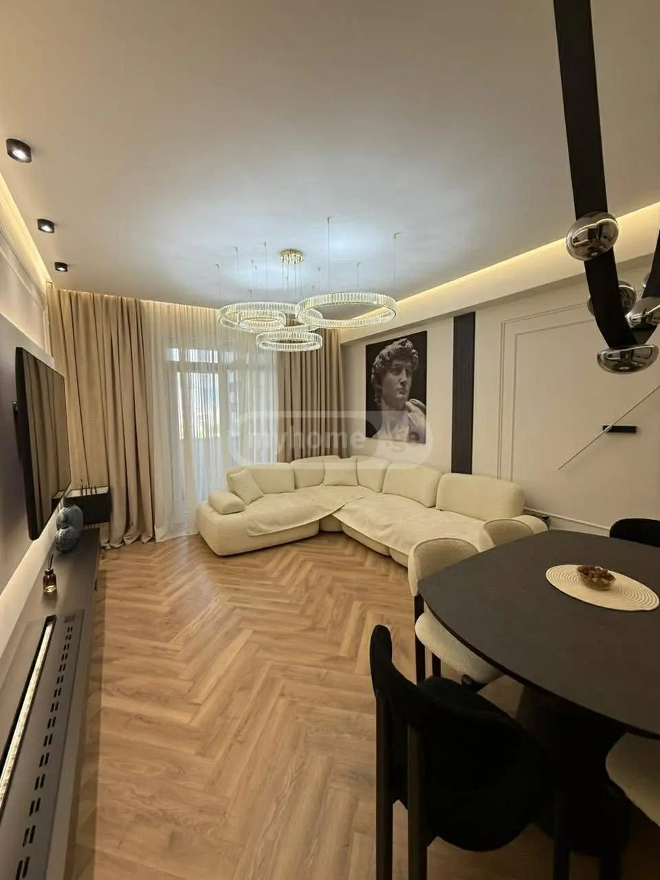 4 Room Apartment For Sale view 1