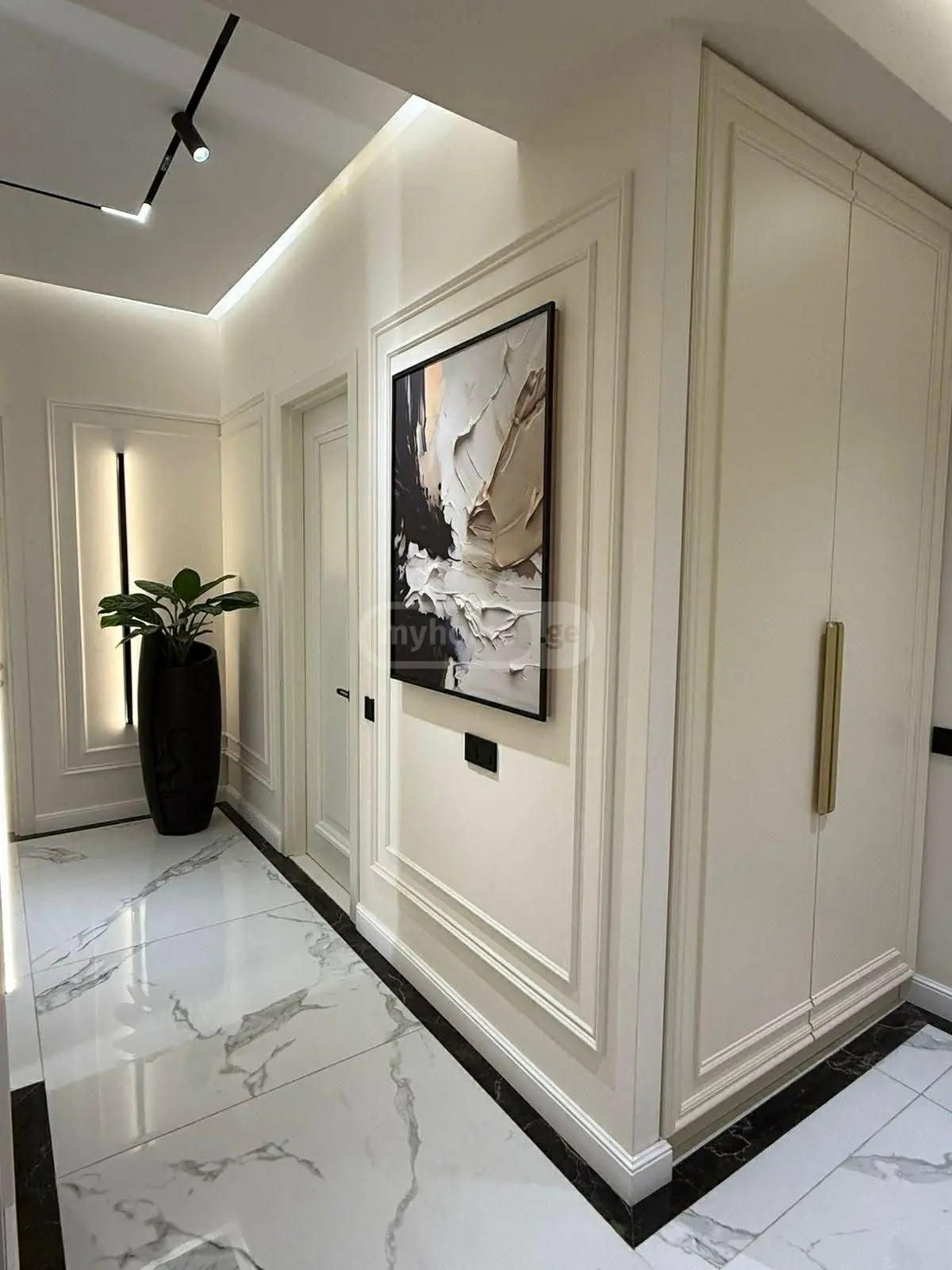 4 Room Apartment For Sale view 10