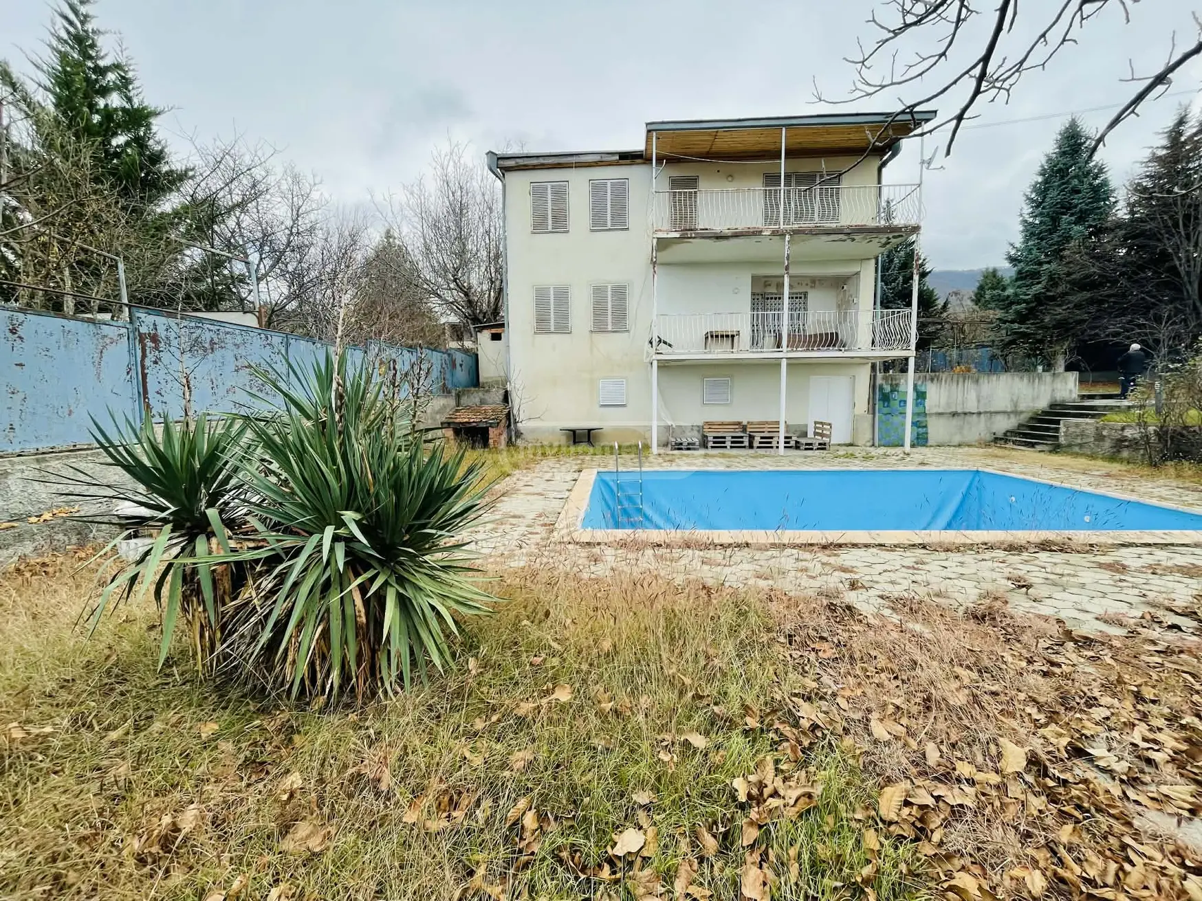 6 Room Country House For Sale view 14