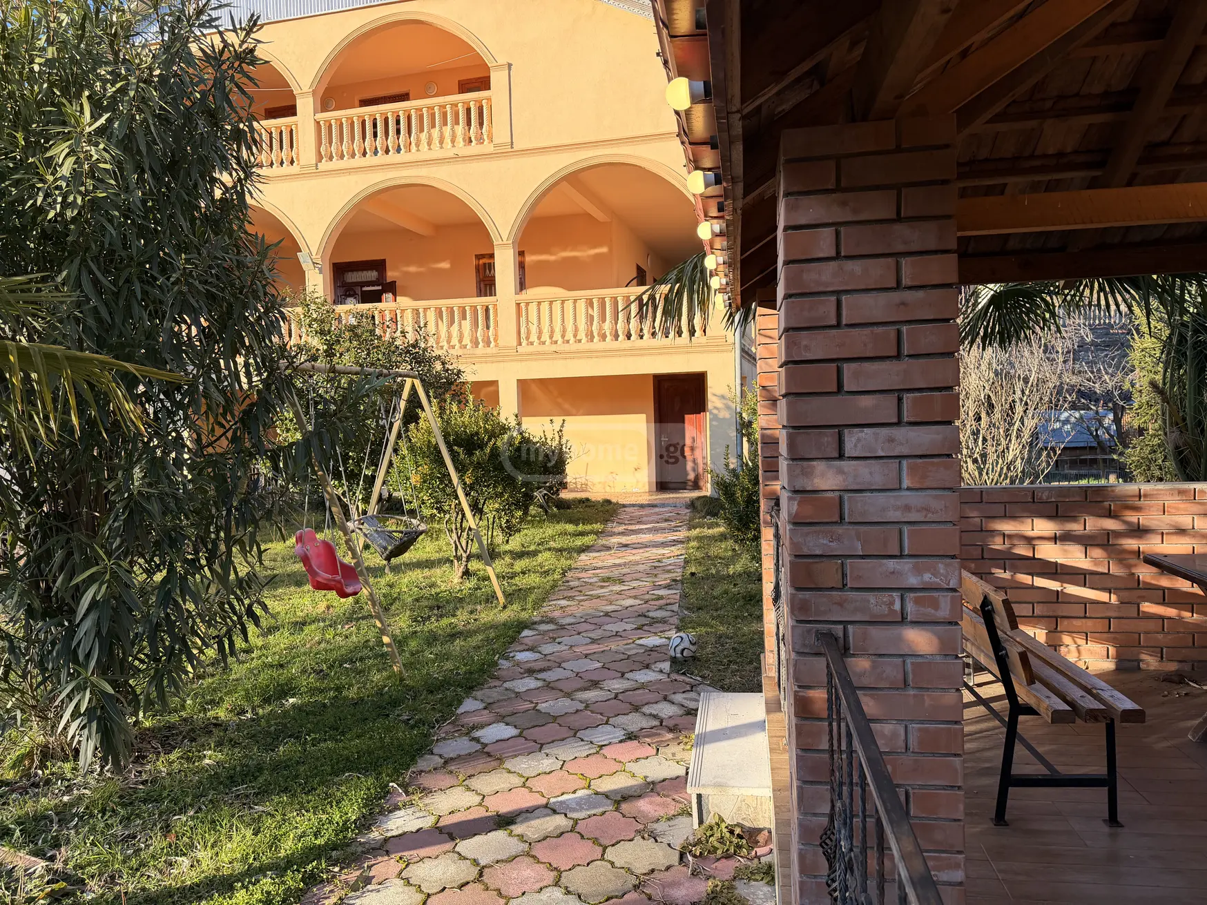 9 Room Private House For Sale view 3