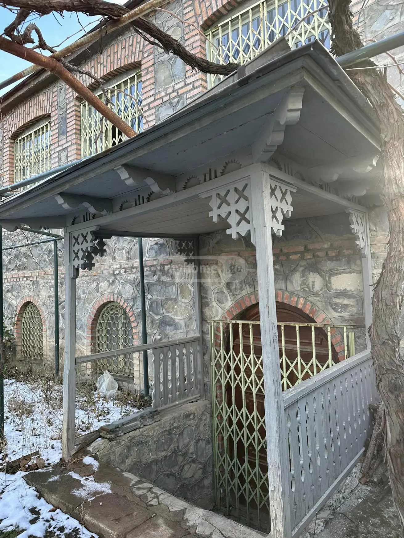 6 Room Private House For Sale view 1