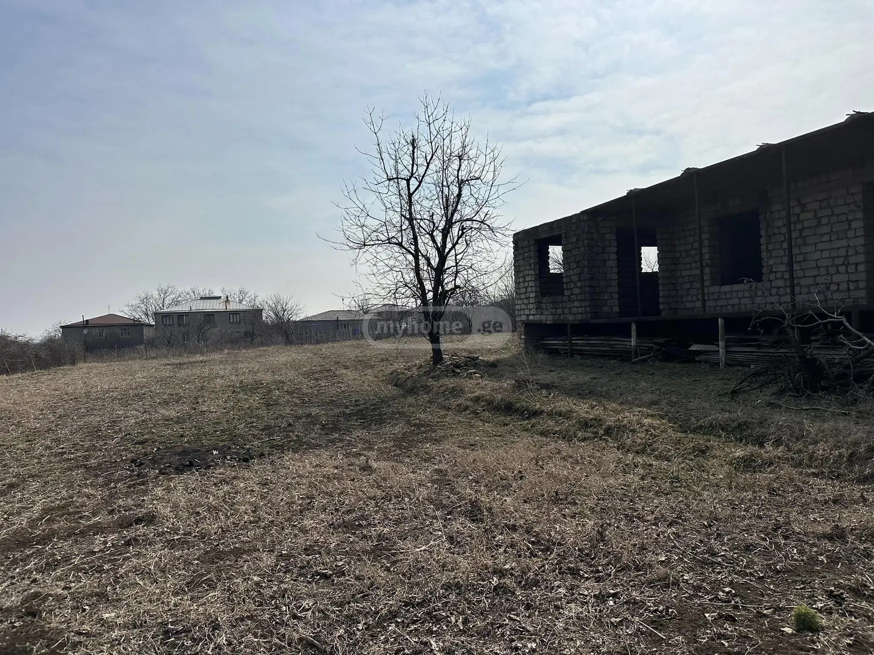 4 Room Private House For Sale view 2