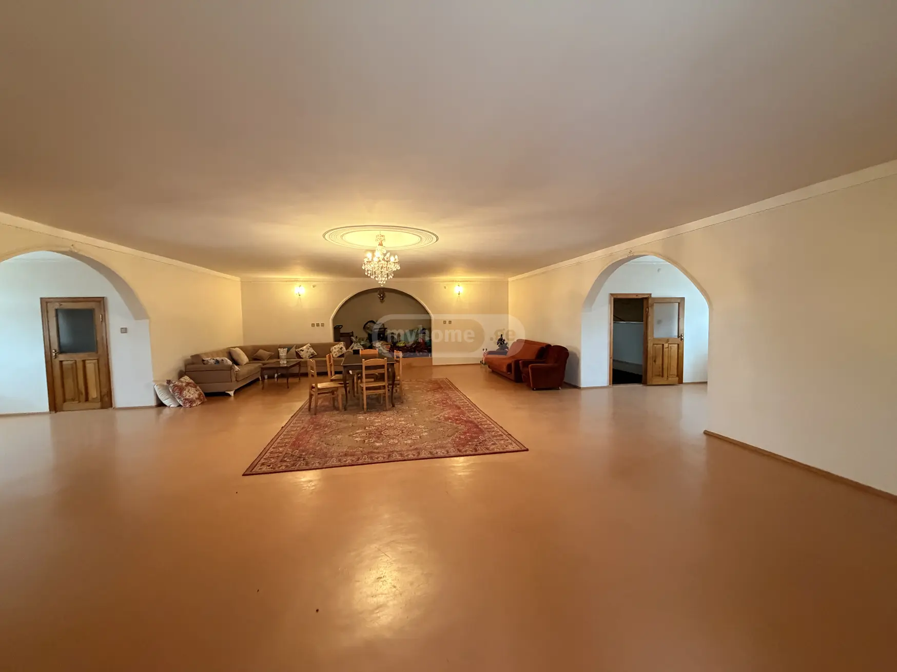 9 Room Private House For Sale view 14