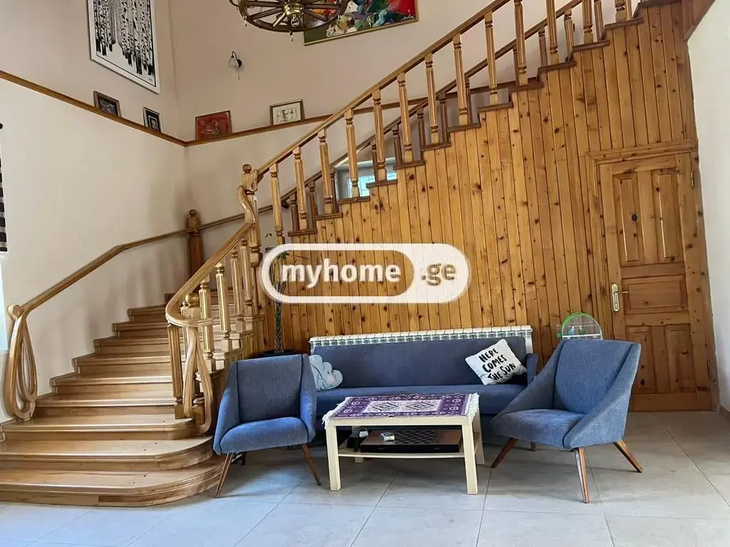 10+ Room Country House For Sale In Saguramo, In Mtskheta Municipality view 2