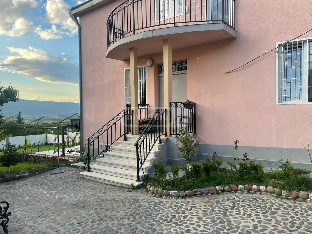 10+ Room Country House For Sale In Saguramo, In Mtskheta Municipality view 10
