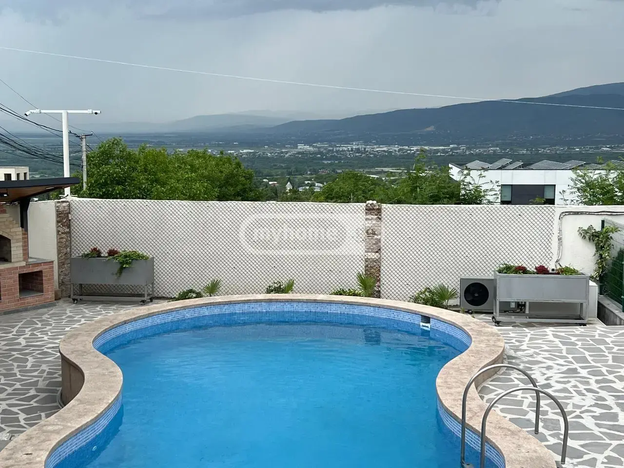 10+ Room Country House For Sale In Saguramo, In Mtskheta Municipality view 1