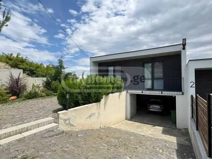 5 Room Country House For Rent In Oqrokana view 1