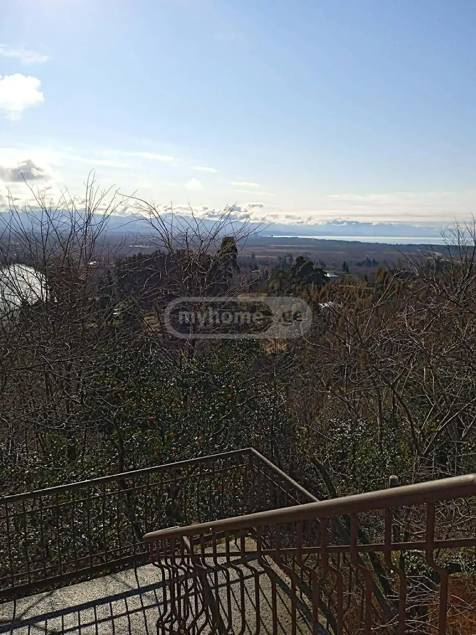 7 Room Private House For Sale view 3