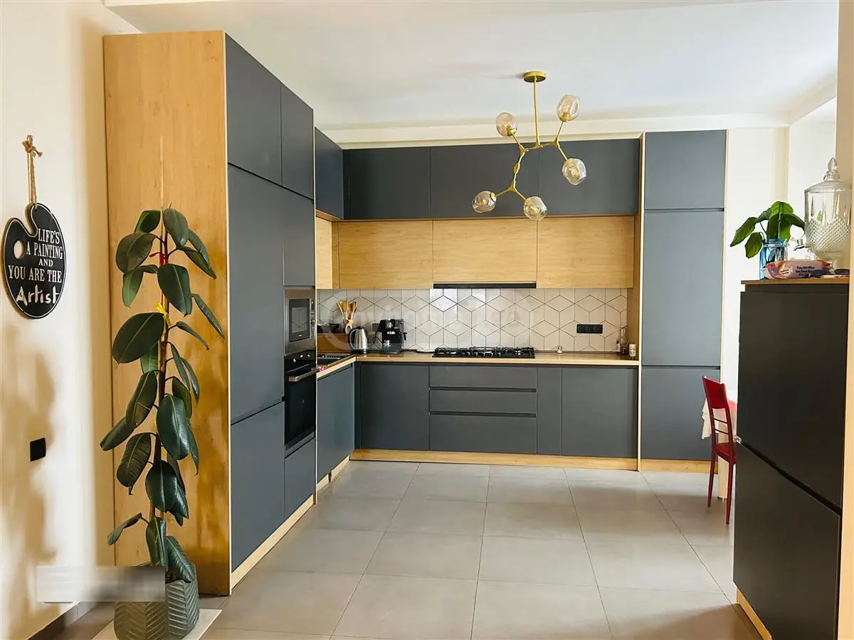 5 Room Private House For Rent In Vake view 7