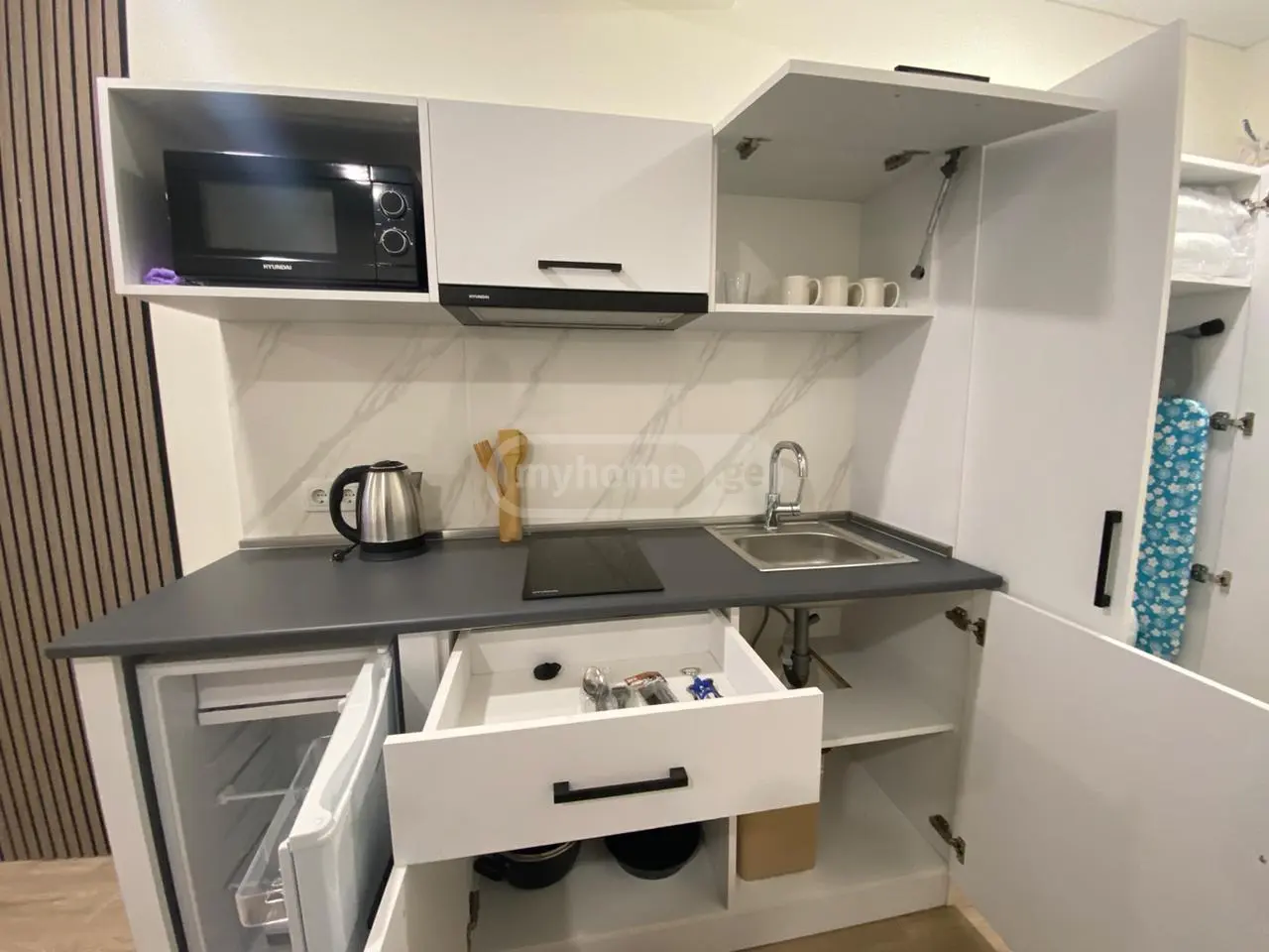 1 Room Hotel Daily Rent Khimshiashvilis Ubani, In Batumi view 7