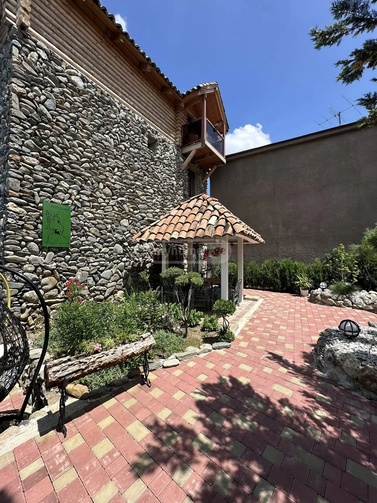10+ Room Hotel For Sale In Telavi view 9