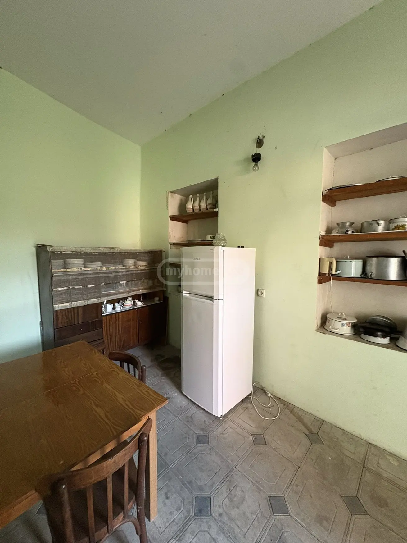 6 Room Private House For Sale view 2
