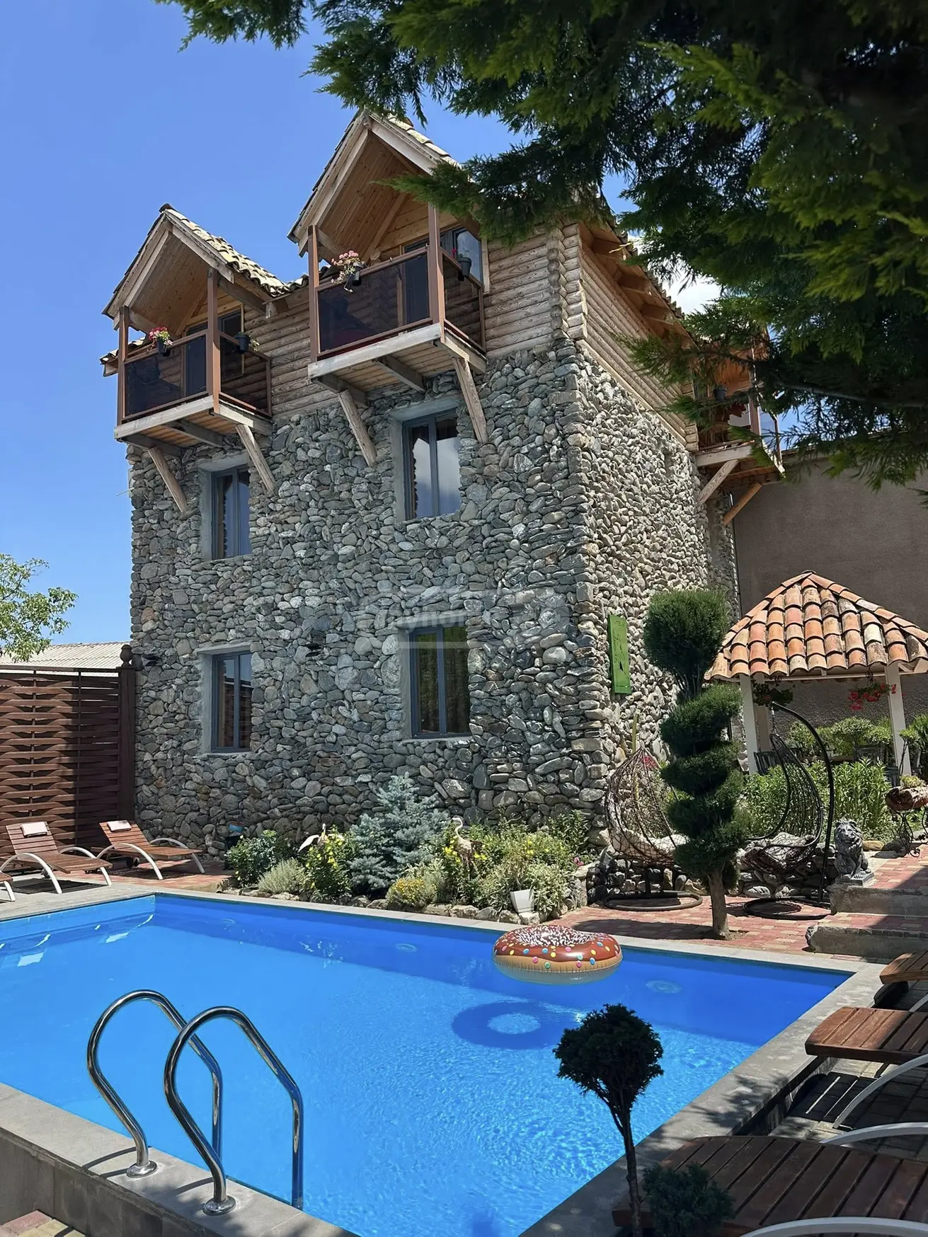 10+ Room Hotel For Sale In Telavi view 7