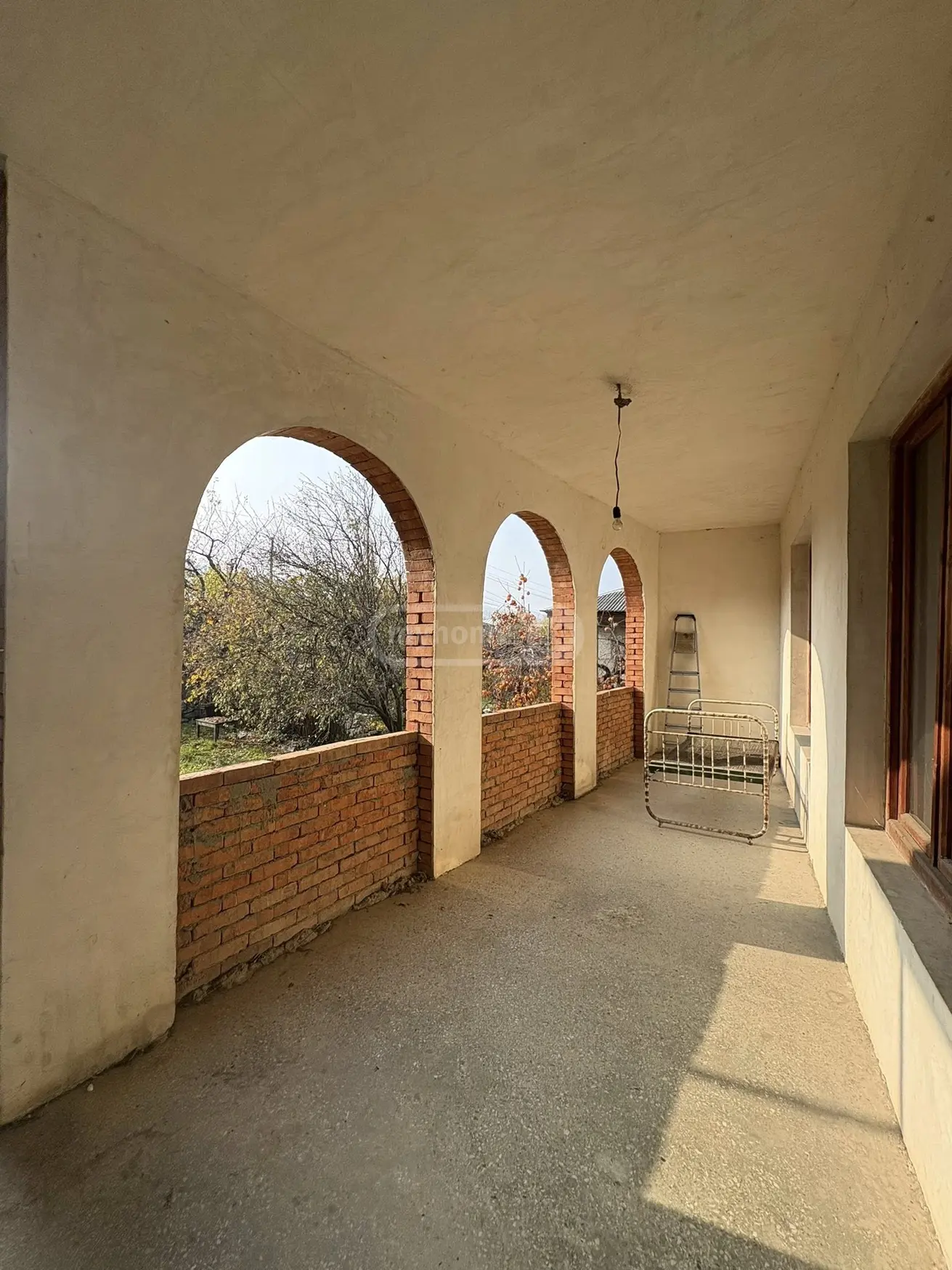6 Room Private House For Sale view 1