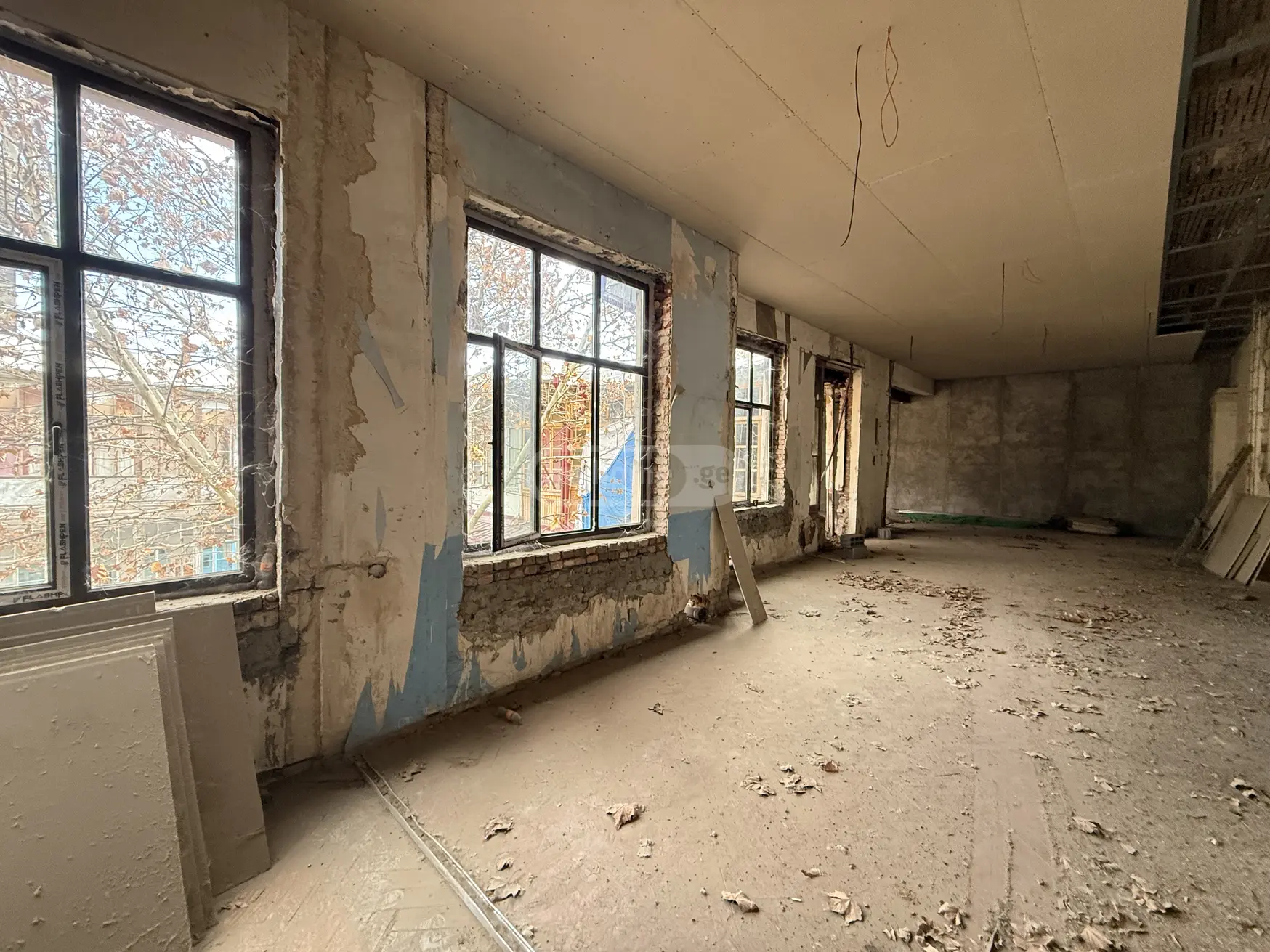 Universal Commercial Area For Sale In Sololaki view 1