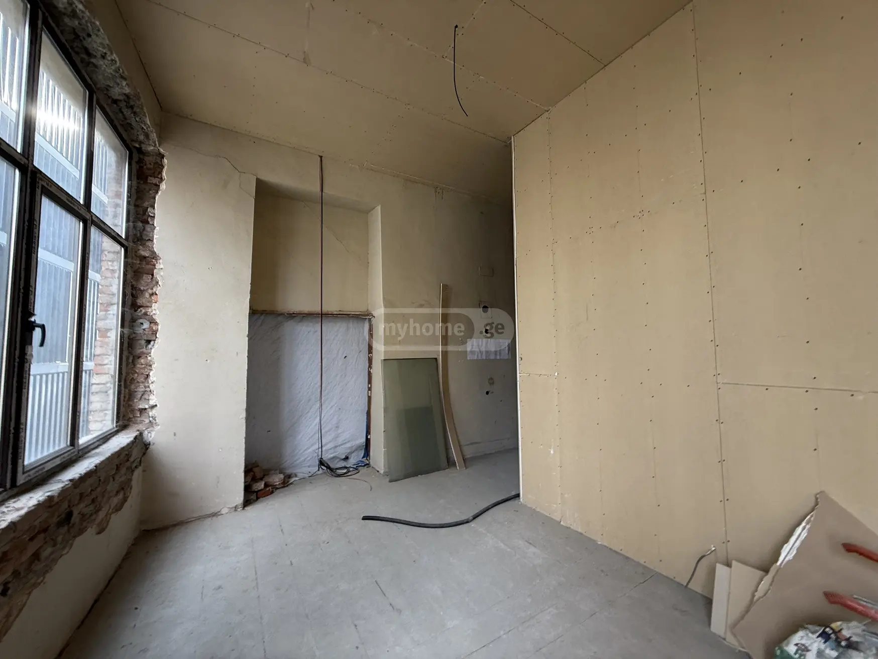 Universal Commercial Area For Sale In Sololaki view 6