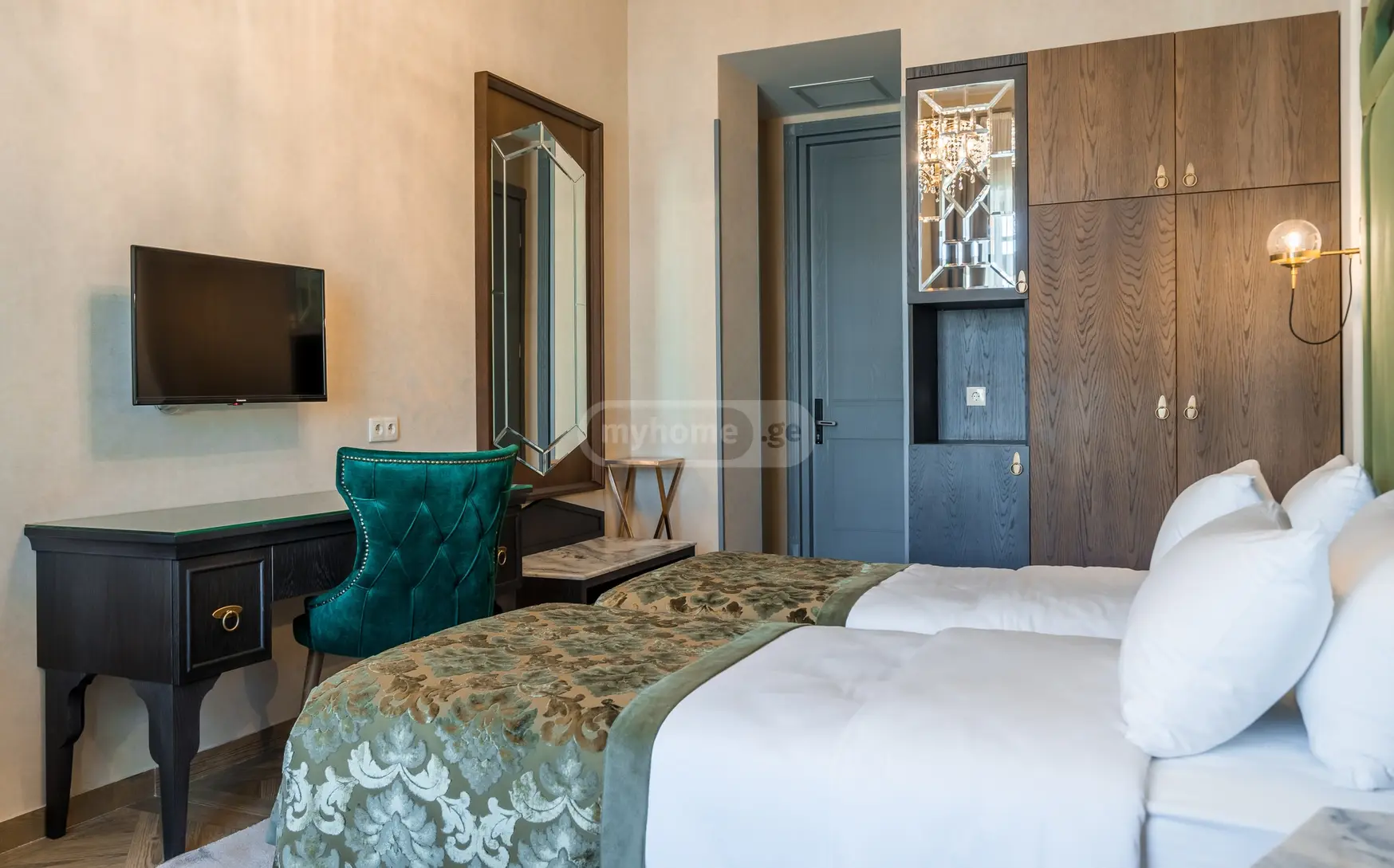 10+ Room Hotel For Sale In Mtatsminda view 4