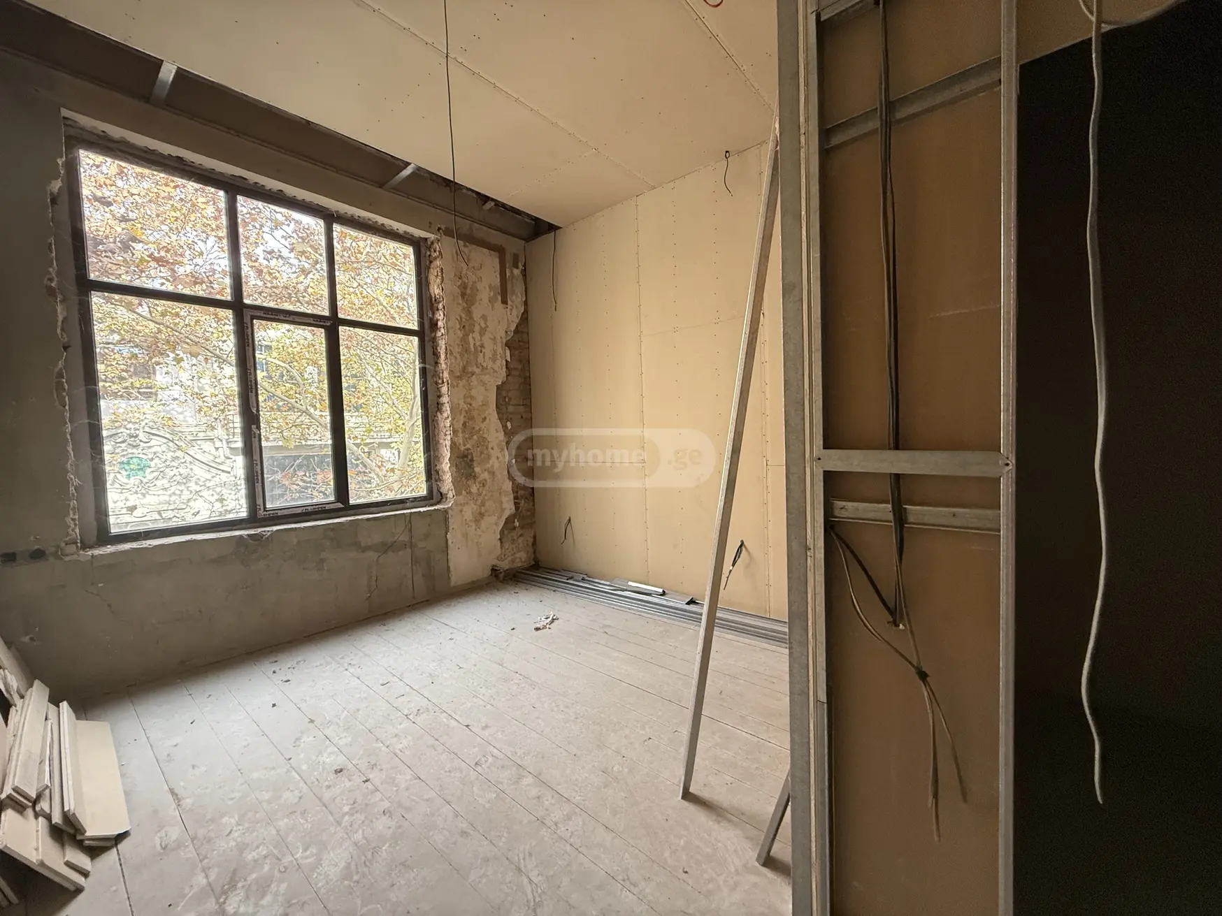 Universal Commercial Area For Sale In Sololaki view 9