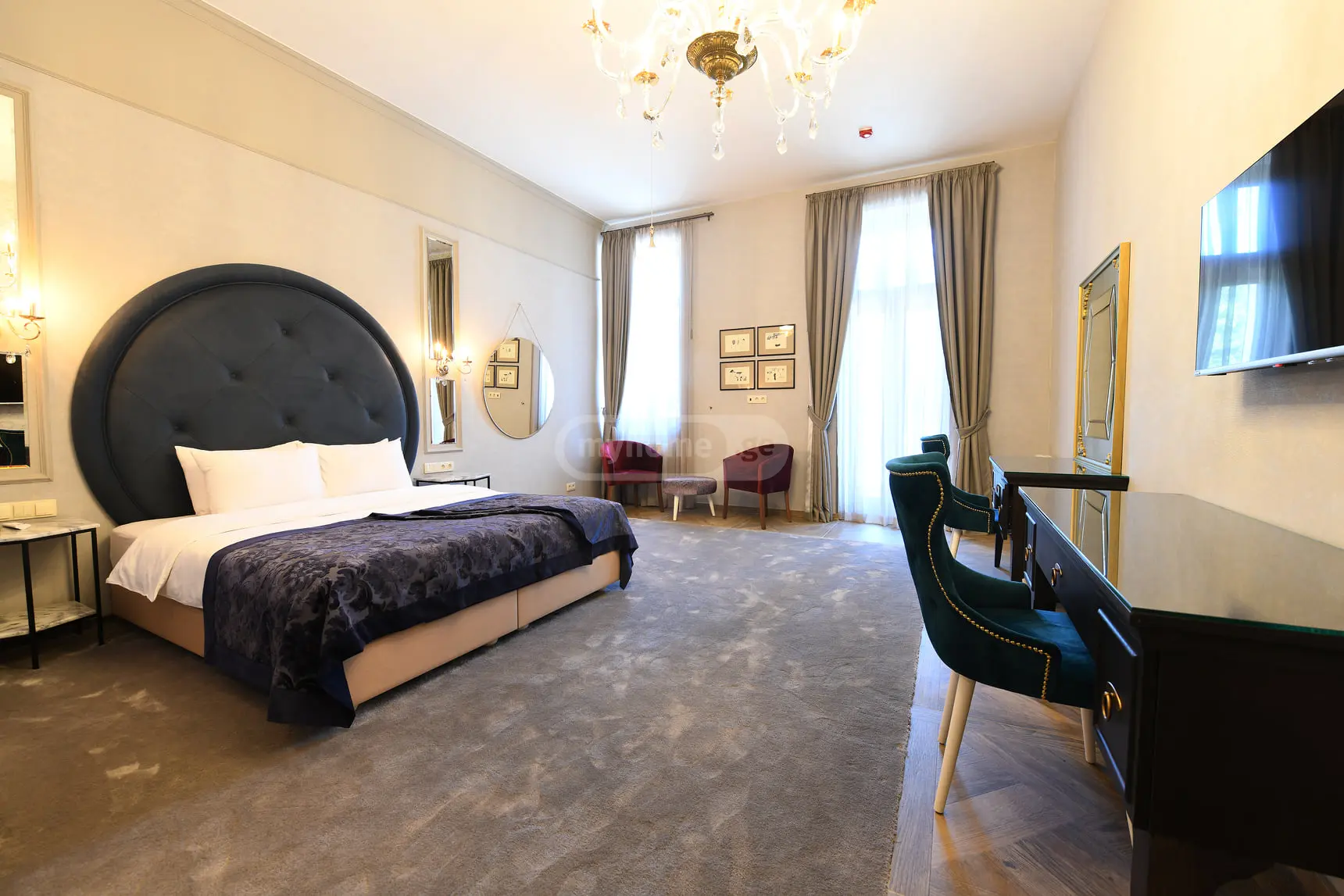 10+ Room Hotel For Sale In Mtatsminda view 1
