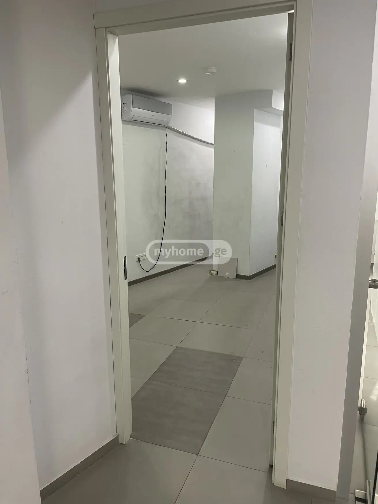 Office Commercial Area For Rent In Tskneti view 5