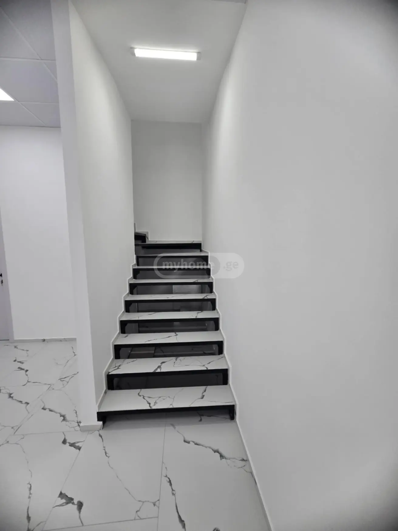Office Commercial Area For Rent In Khashuri view 4