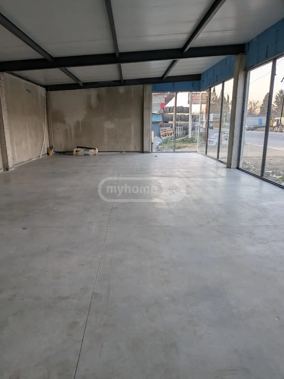 Universal Commercial Area For Rent In Zestaphoni view 5