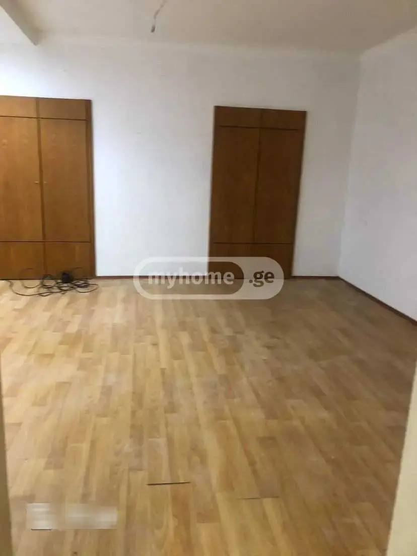 2 Room Private House For Sale view 3