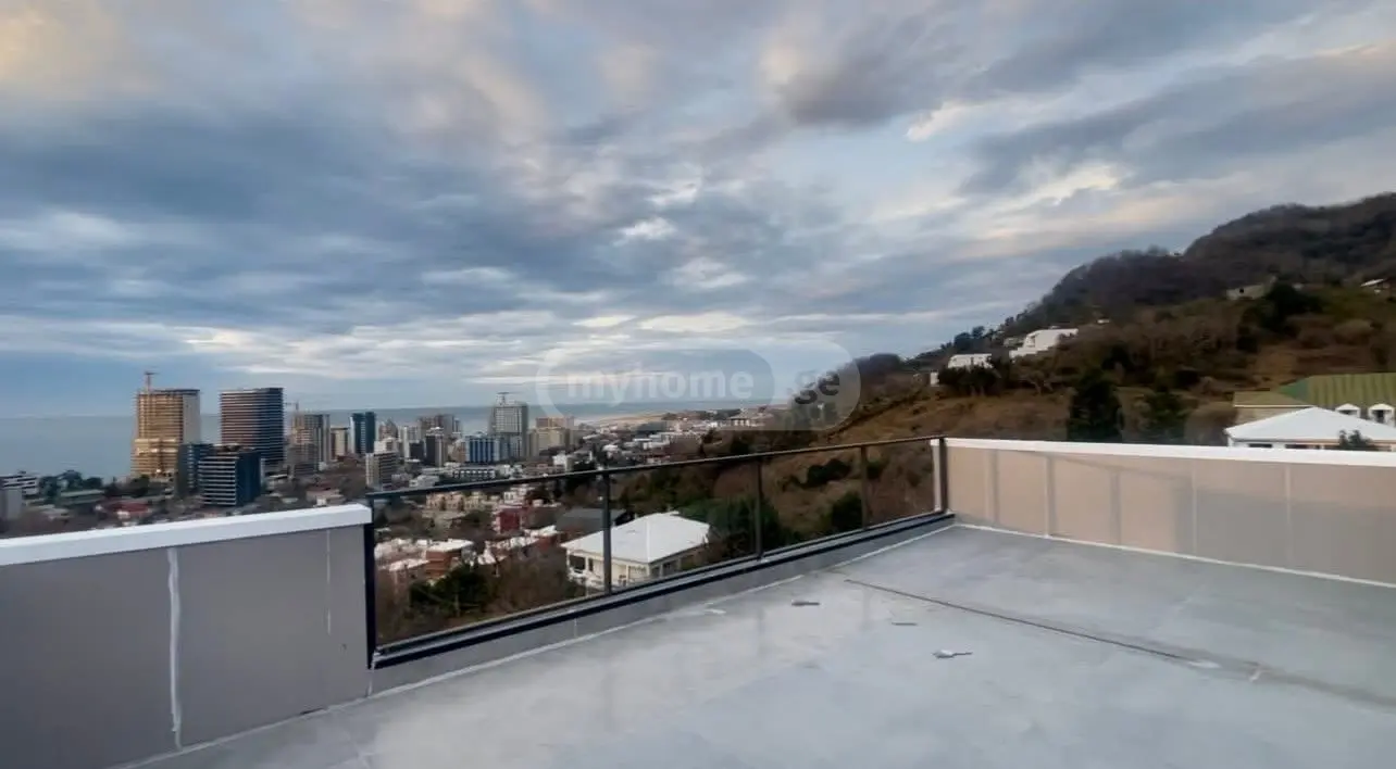 4 Room Private House For Sale view 6