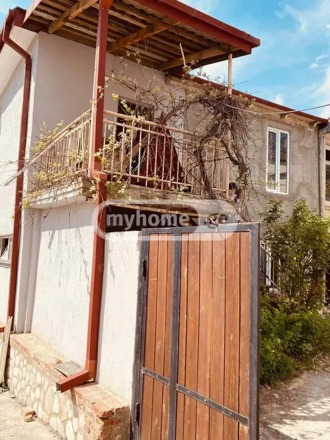 3 Room Private House For Sale view 4