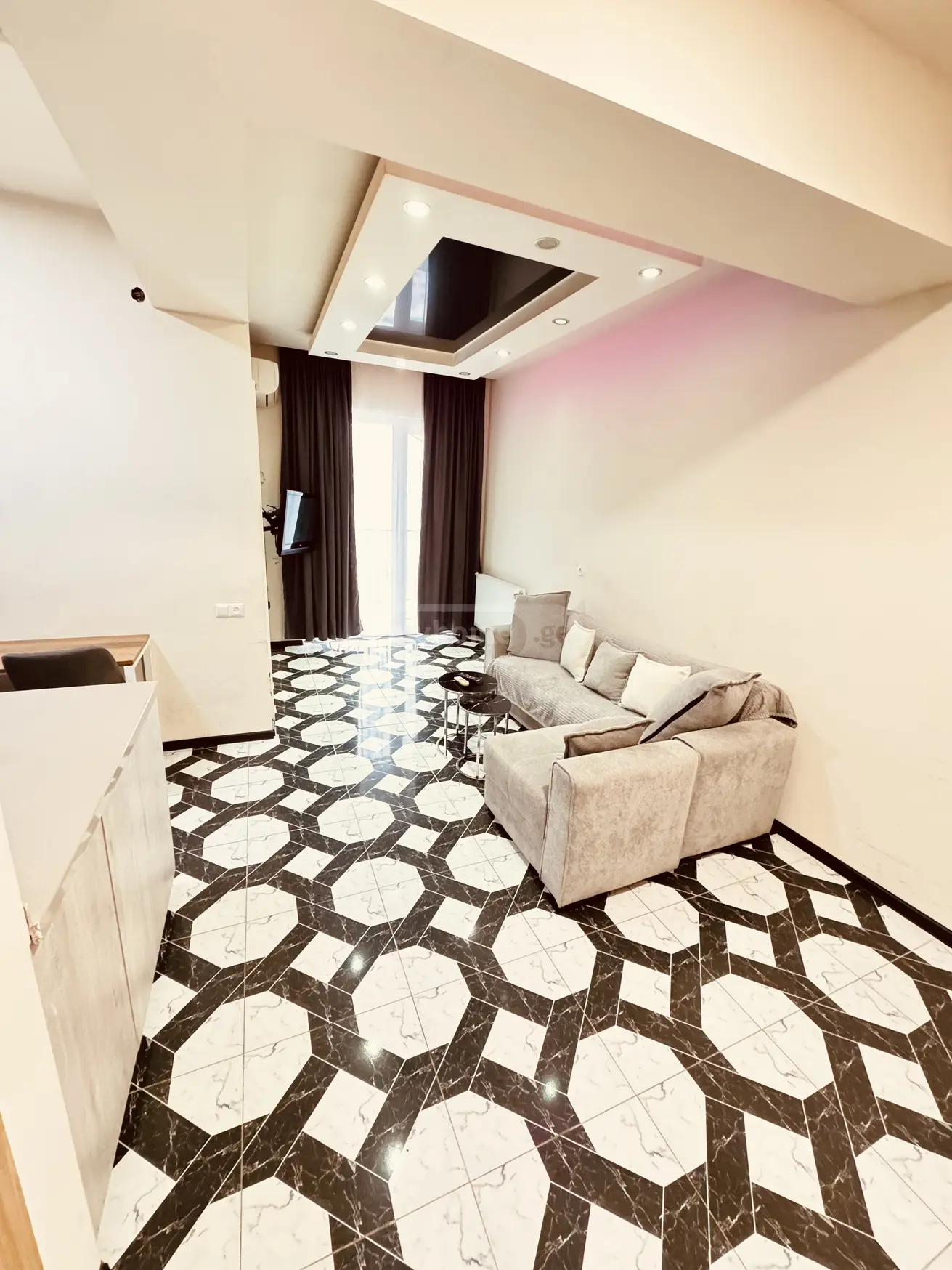 2 Room Apartment Daily Rent view 8