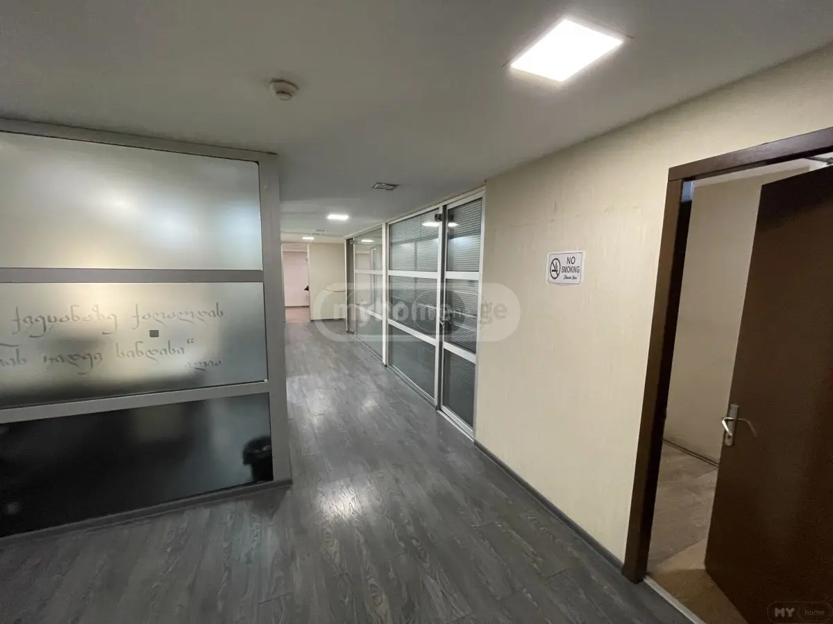 Office Commercial Area For Sale In Vera view 14
