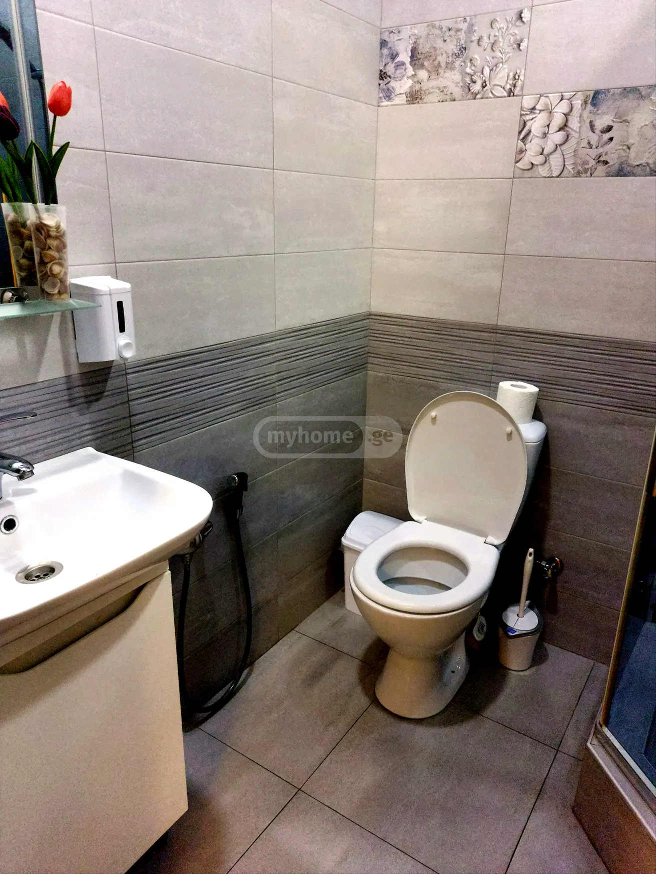 3 Room Apartment Daily Rent In Varketili view 9