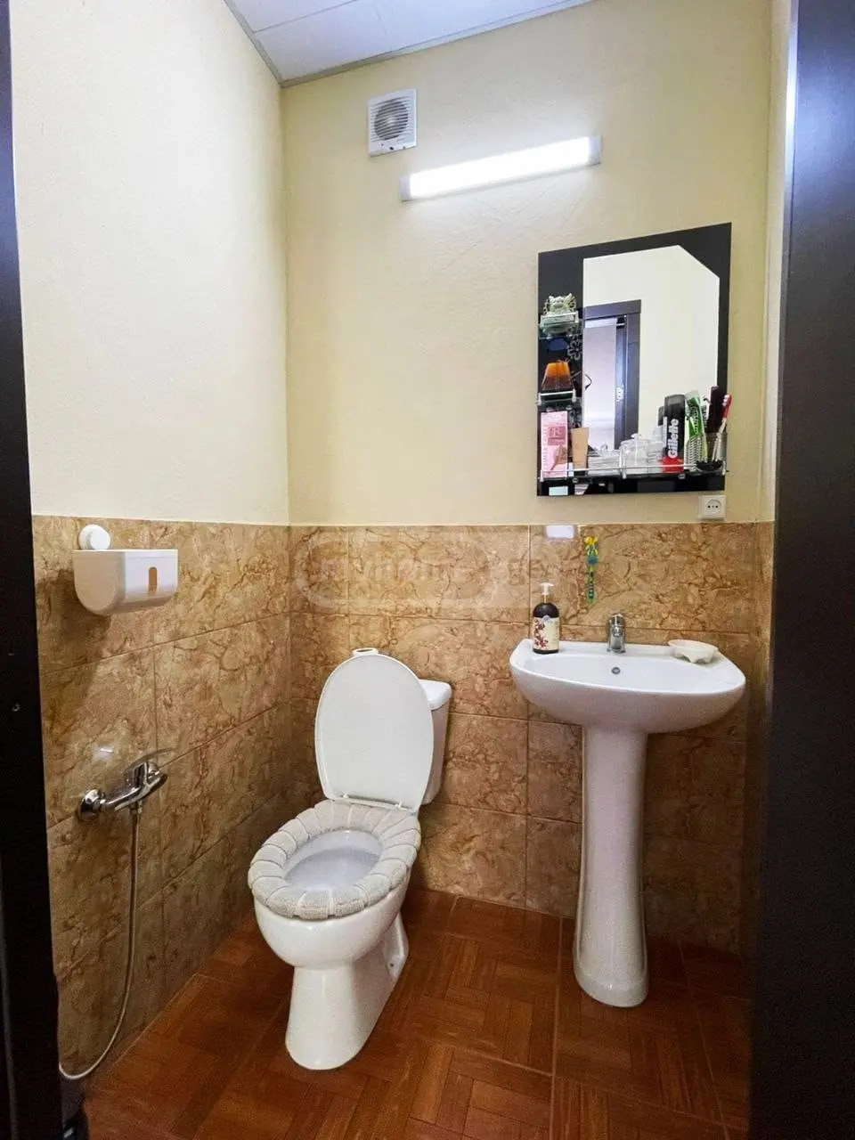6 Room Private House For Sale view 14