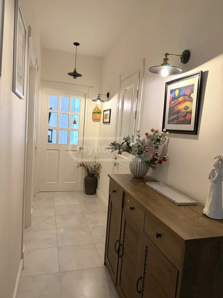 5 Room Apartment For Sale view 6
