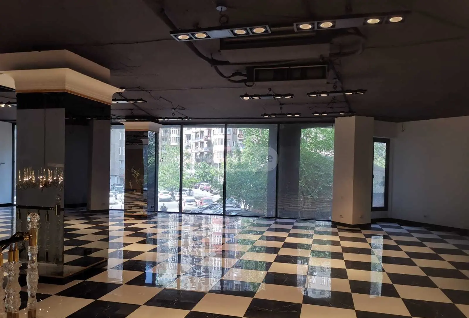 Universal Commercial Area For Sale In Saburtalo view 3
