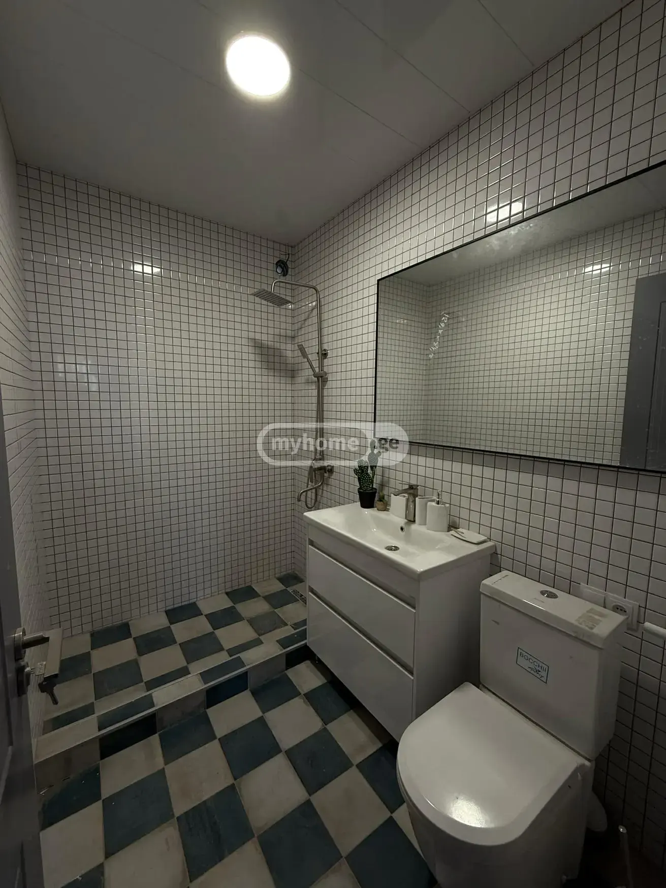 6 Room Private House For Rent In Samgori view 2