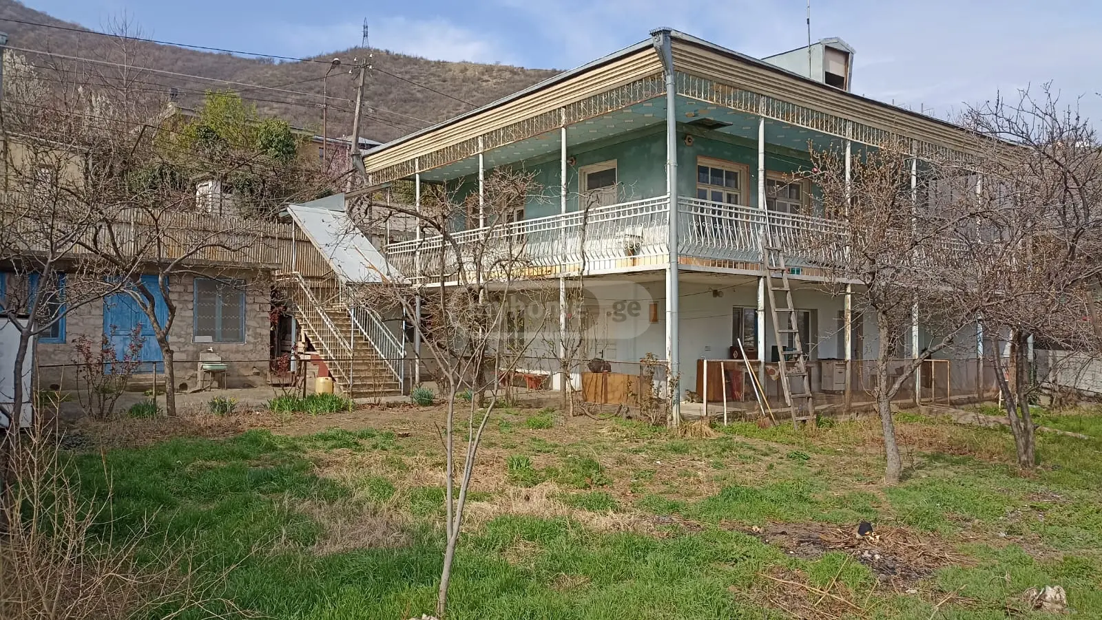 6 Room Private House For Sale view 3
