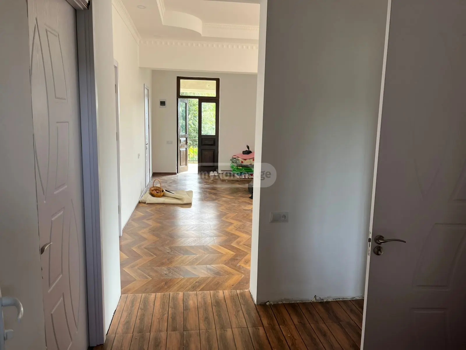 8 Room Private House For Sale view 14