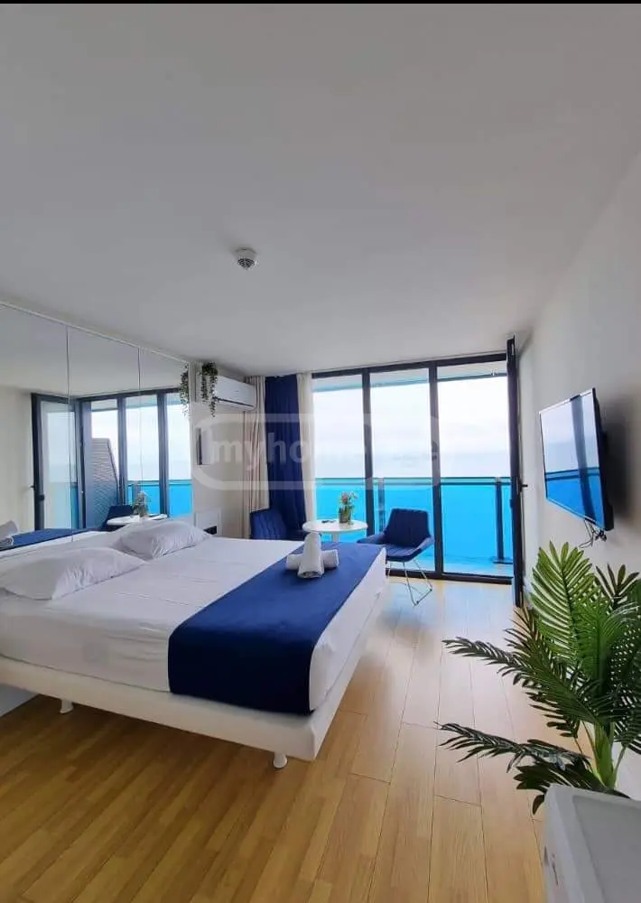 1 Room Hotel Daily Rent view 6