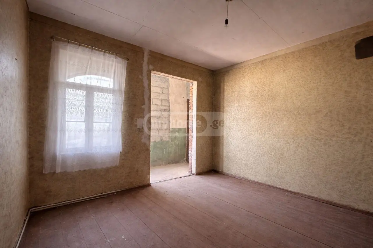 Продажа 3-комната Квартира view 2
