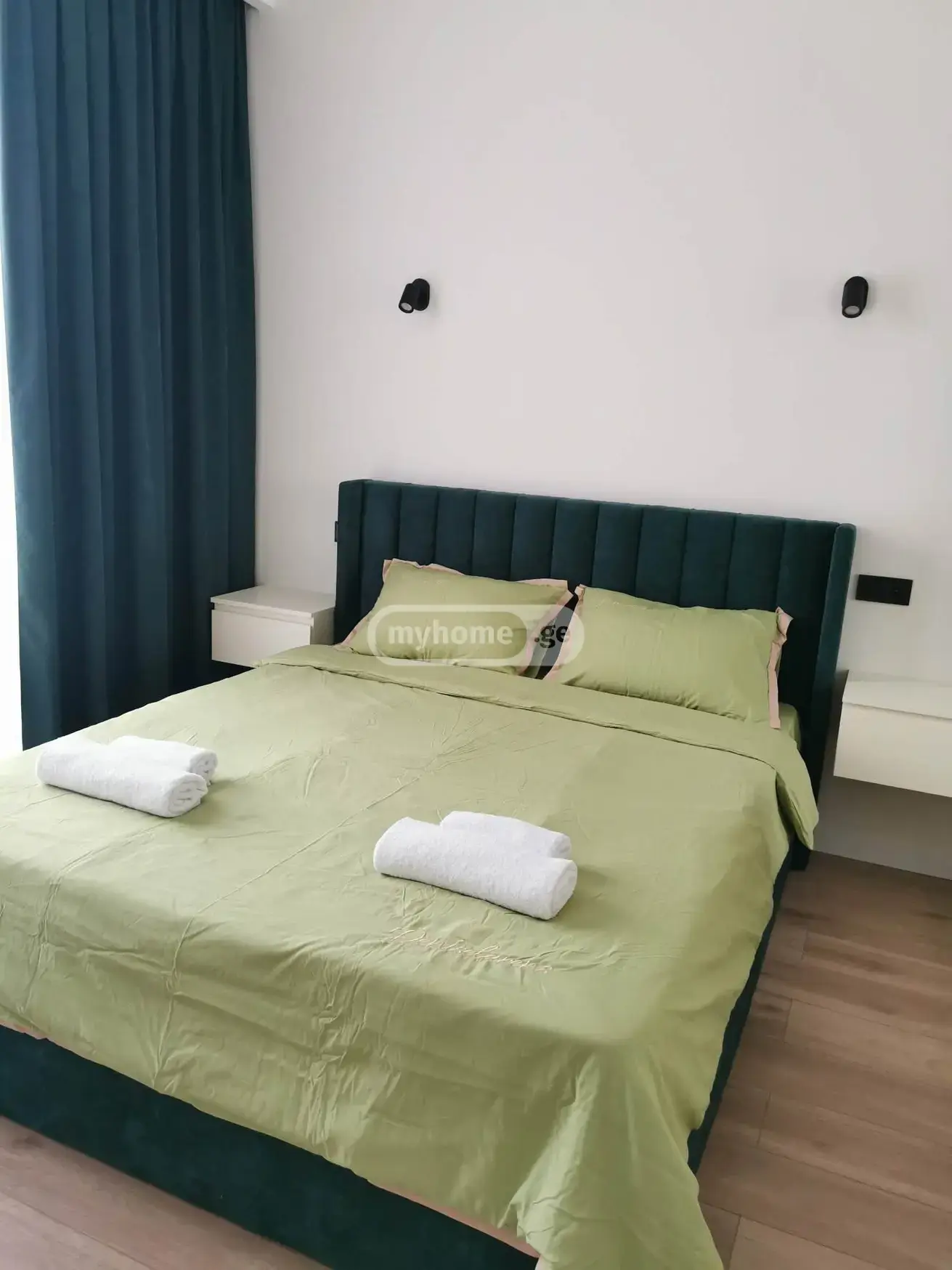 7 Room Private House For Sale view 14