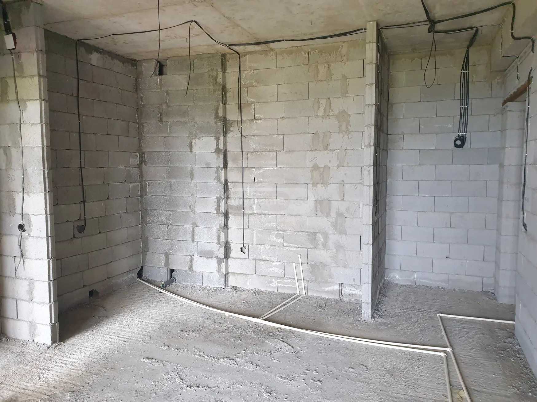 2 Room Apartment For Sale view 2