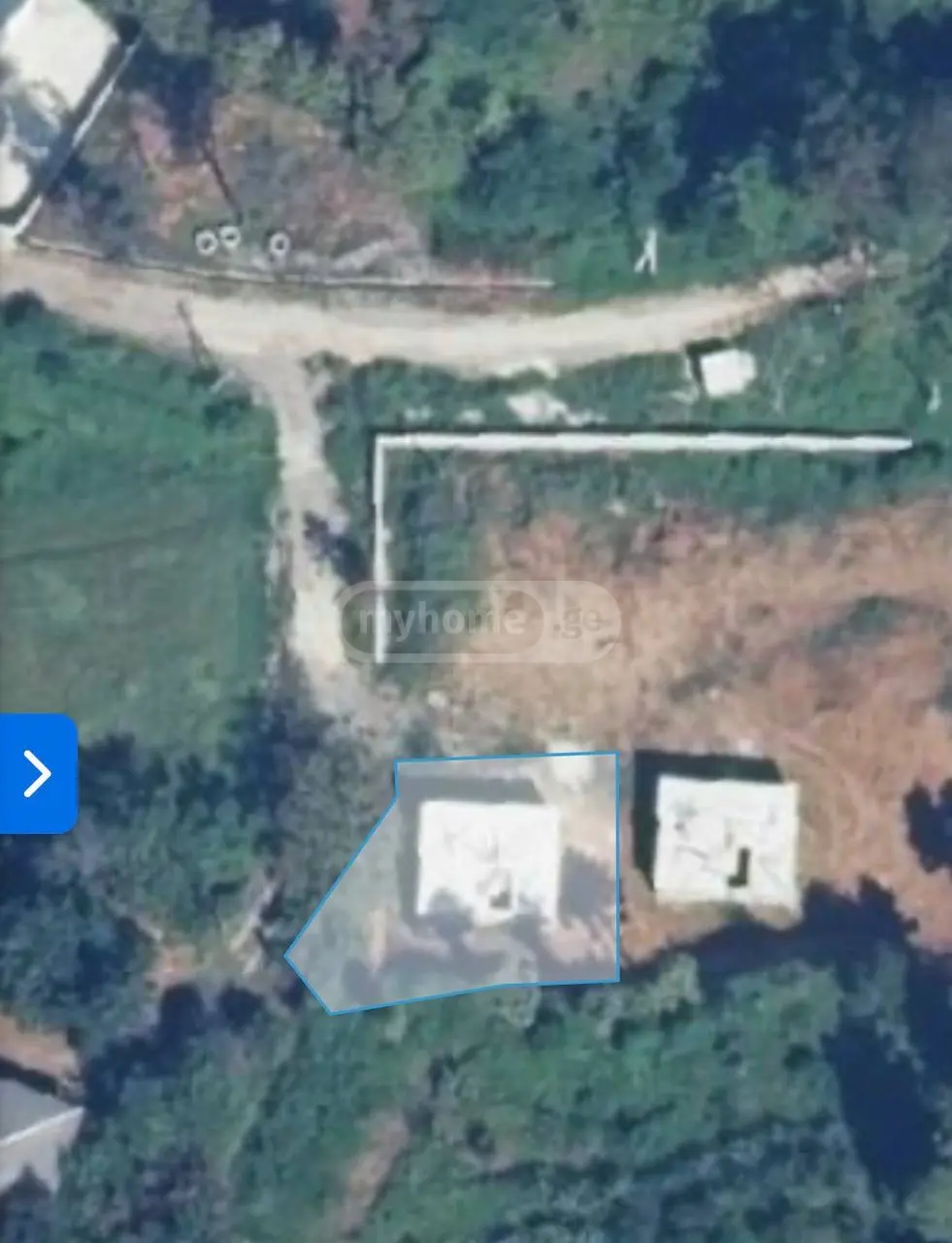 4 Room Private House For Sale view 2