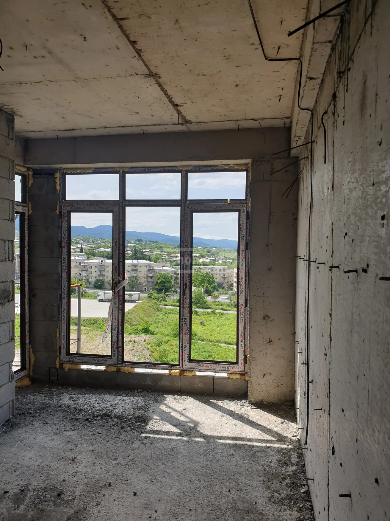 2 Room Apartment For Sale view 12