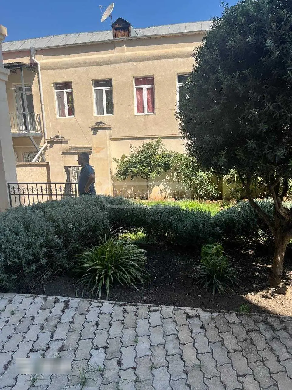 10+ Room Private House For Rent In Vera view 3