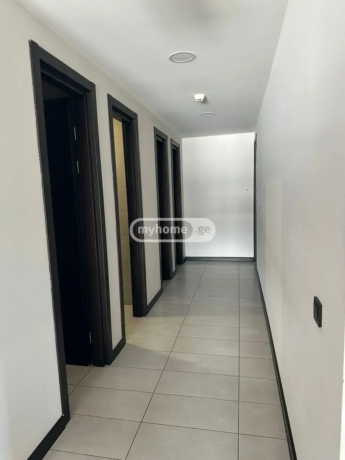 Office Commercial Area For Rent In Sololaki view 1