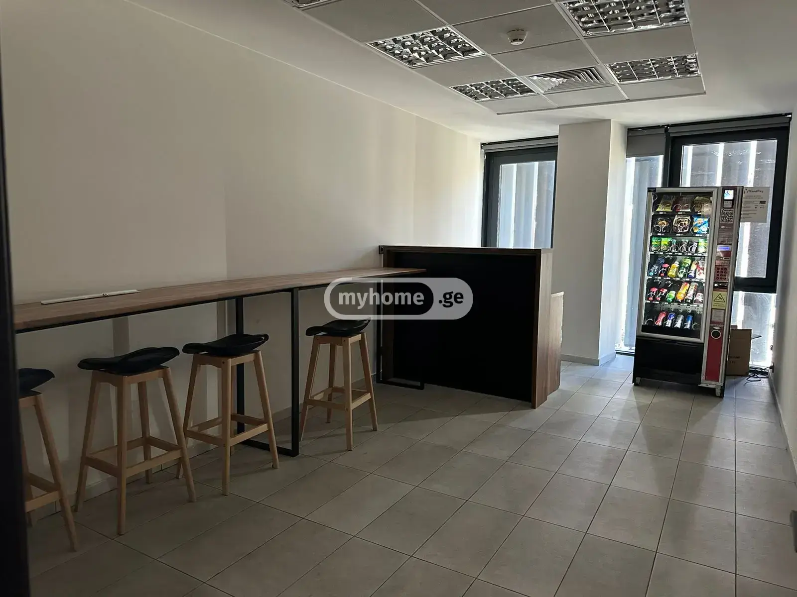 Office Commercial Area For Rent In Sololaki view 11